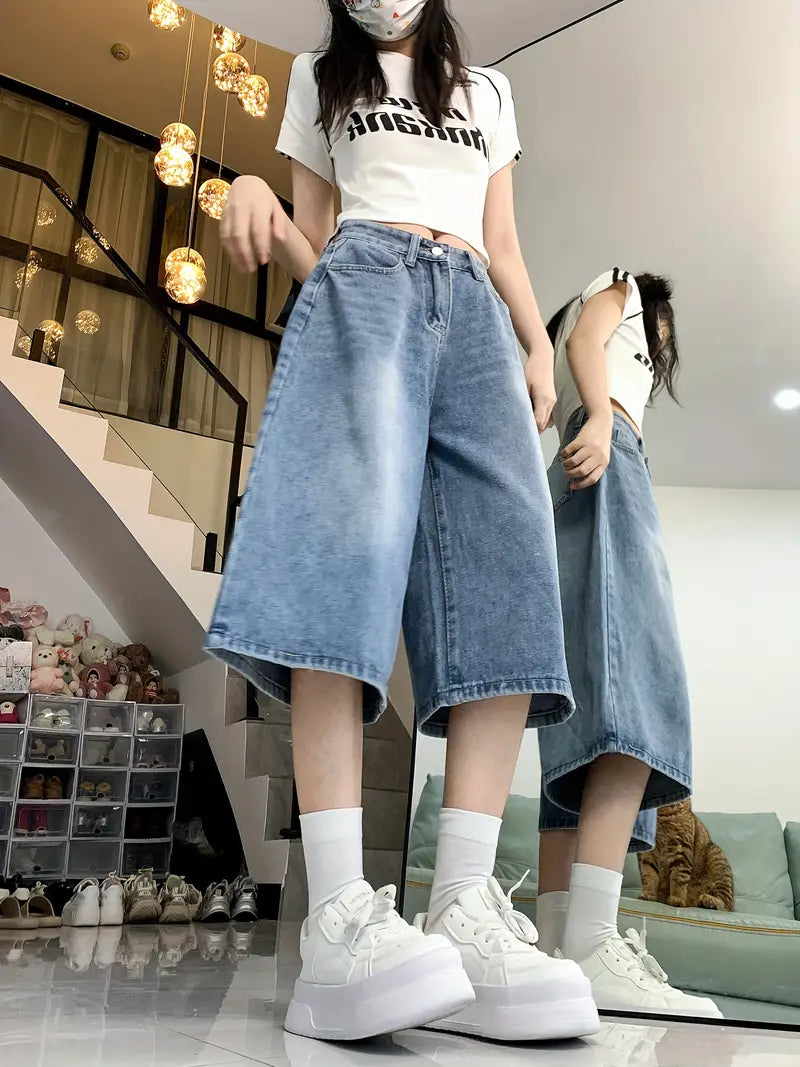 Women'S High-Waisted Denim Shorts, Casual Straight Leg Button Fly Jean Capris, Solid Color, Slight Stretch, with Washed Detail, for Spring/Summer