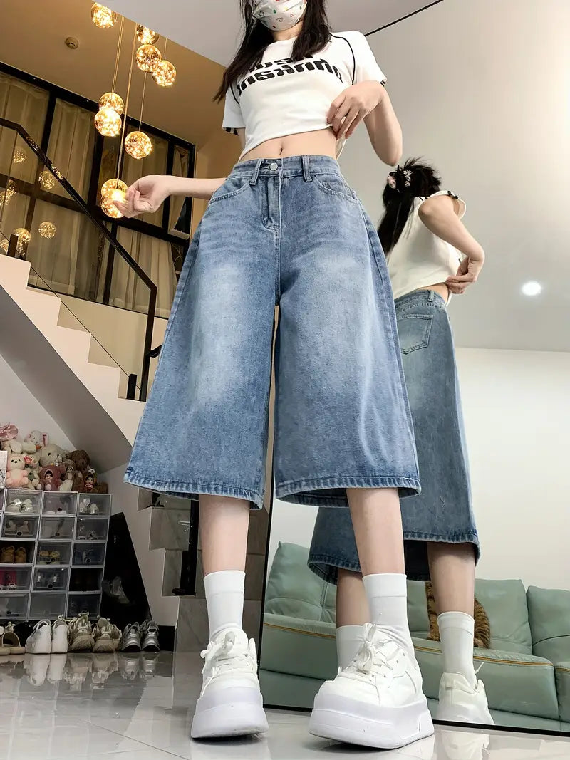 Women'S High-Waisted Denim Shorts, Casual Straight Leg Button Fly Jean Capris, Solid Color, Slight Stretch, with Washed Detail, for Spring/Summer