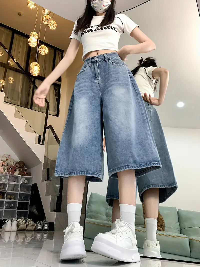 Women'S High-Waisted Denim Shorts, Casual Straight Leg Button Fly Jean Capris, Solid Color, Slight Stretch, with Washed Detail, for Spring/Summer