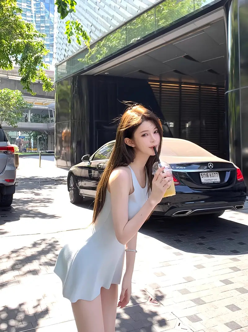 2025 Summer Sexy Korean-Style Sleeveless Fish-Tail Dress - Soft Beige, Skin-Fitting, Waist-Cinching, Round Neck, Perfect for Casual & Formal Events, Casual Event Dress | Sleeveless Fashion | Skinfit Dress
