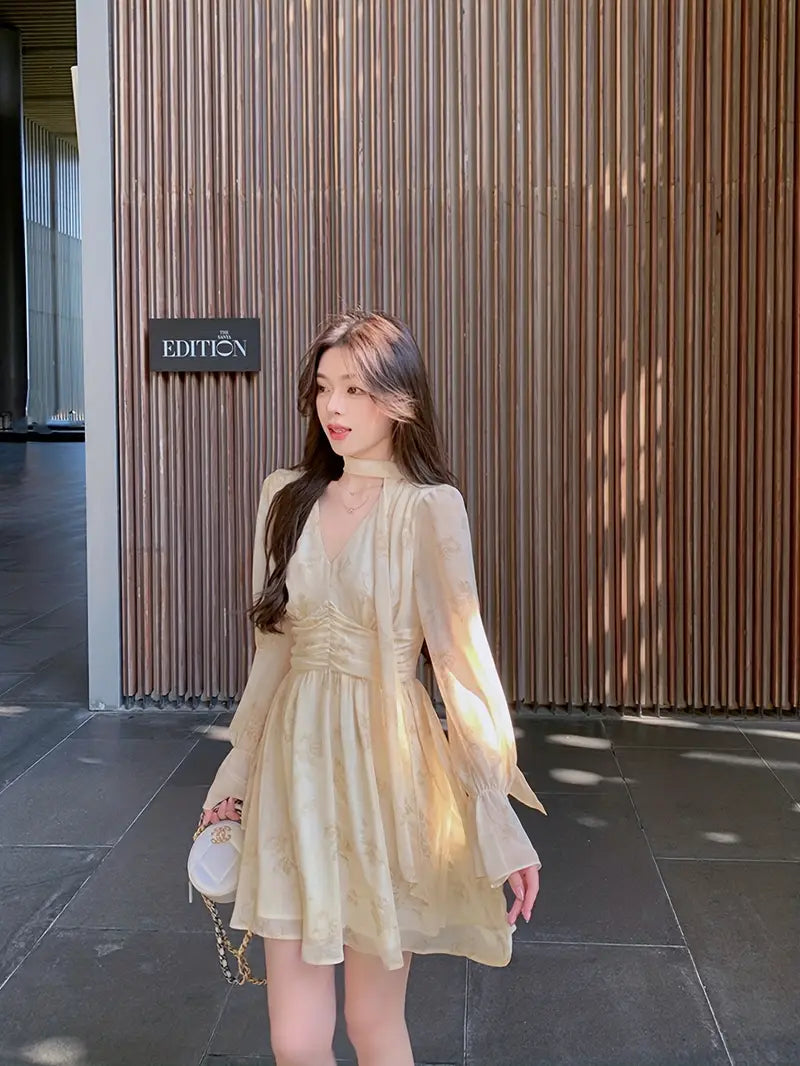 Women's Elegant V-Neck Floral Chiffon Dress with Bell Sleeves & Tie-Waist Detail - Lightweight Pleated Hem Flared Skirt for Spring Summer Fall, Casual to Semi-Formal Occasions, Floral Print Dress, Seasonal Fashion, Delicate Fabric